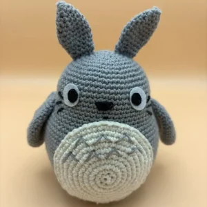 amigurumi totoro figurine
