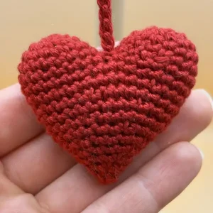 coeur au crochet amigurumi